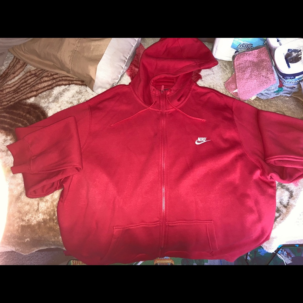 Nike sweater red